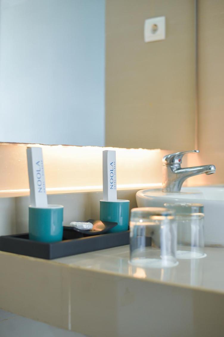 Noola Hotel Cilacap Extérieur photo