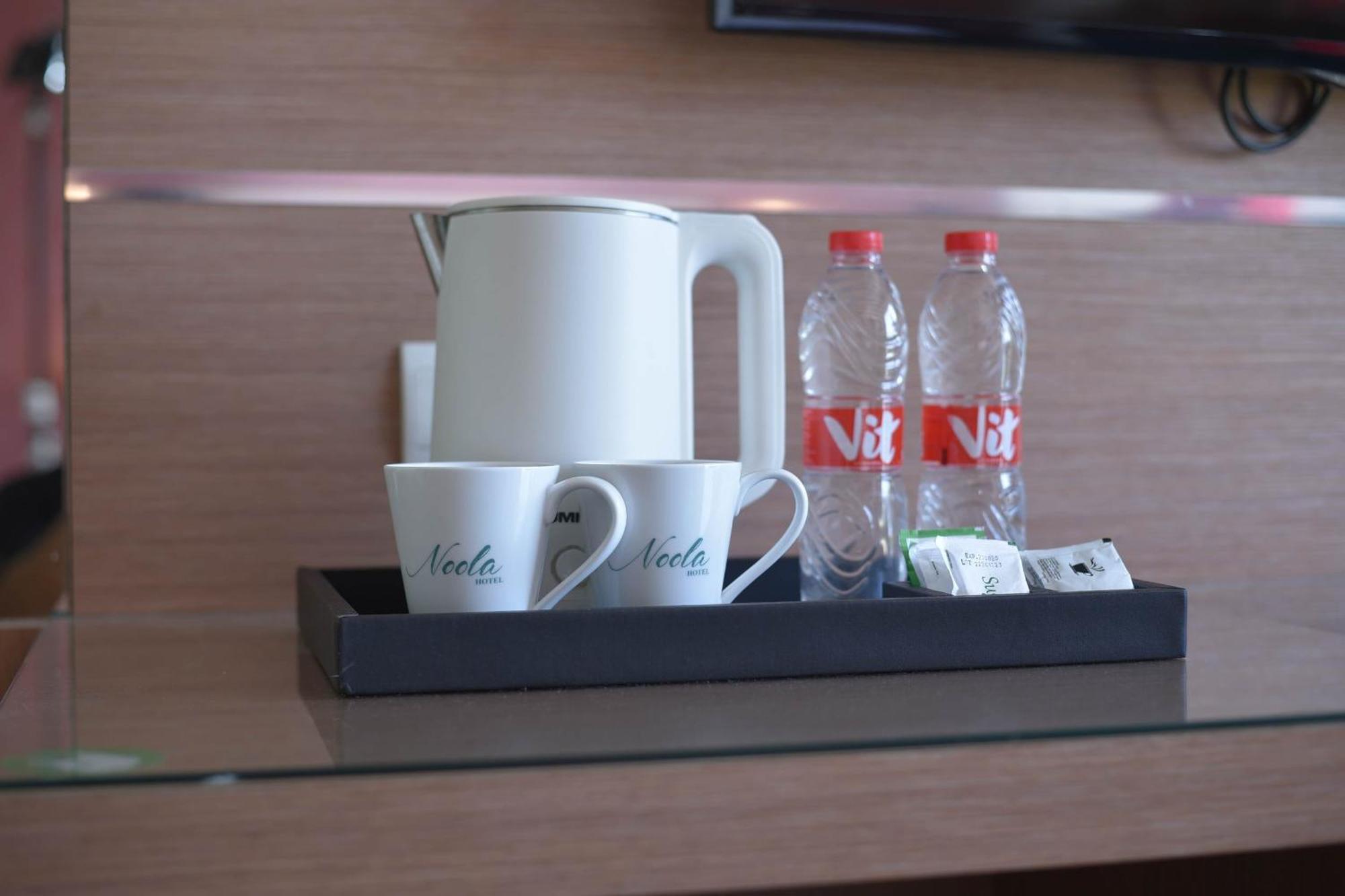Noola Hotel Cilacap Extérieur photo