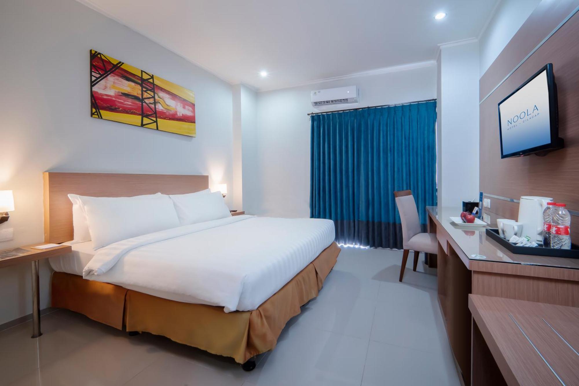 Noola Hotel Cilacap Extérieur photo